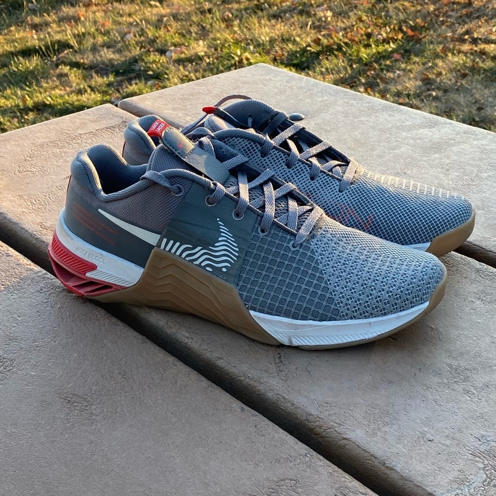Nike Metcon 8 Flat Pewter/Gum Medium Brown/Light Crimson/Phantom